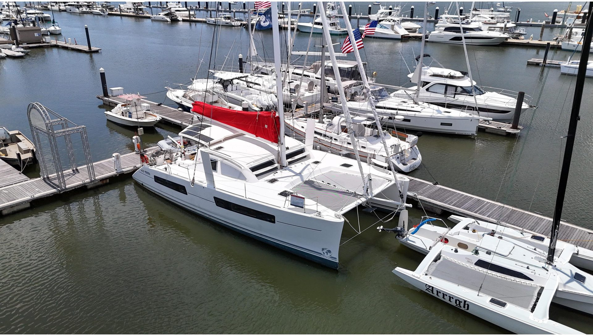 Catana 47