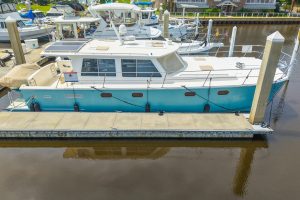 exterior, Maine Cat P-47, power catamaran for sale