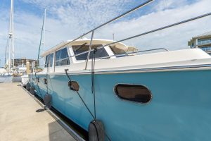 exterior, Maine Cat P-47, power catamaran for sale