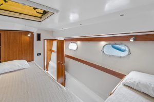interior, Maine Cat P-47, power catamaran for sale