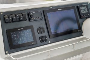 helm, Leopard 43 PowerCat, power catamaran for sale