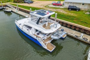 exterior, Leopard 43 PowerCat, power catamaran for sale