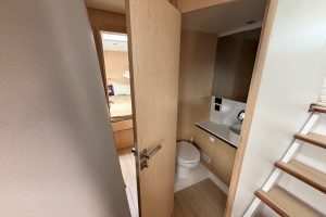 bath, Outremer 55, catamaran for sale