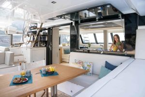 deck, Privilege 580 Signature, catamaran for sale
