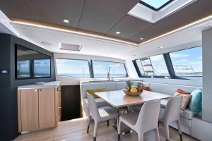 salon, Privilege 580 Signature, catamaran for sale