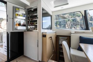 interior, Privilege 580 Signature, catamaran for sale