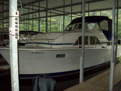 Chris-Craft 35 Catalina