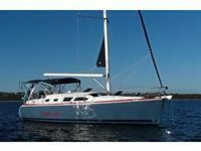 Hunter H41 Deck Salon