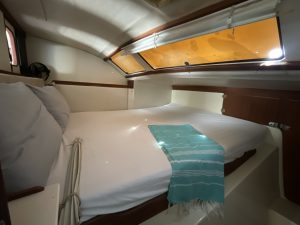 bed, Gemini 105, catamaran for sale