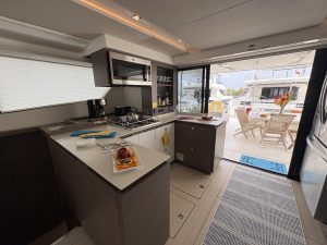 salon, Leopard 53 PowerCat, power catamaran for sale