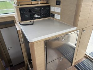 electrical, Aquila 44, power catamaran for sale
