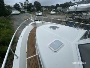 deck, Mainship 430 Trawler, trawler for sale