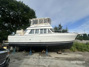 boatyard, Mainship 430 Trawler, trawler for sale
