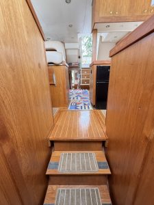 salon, Mainship 430 Trawler, trawler for sale