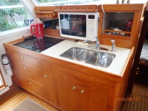 interior, Mainship 430 Trawler, trawler for sale