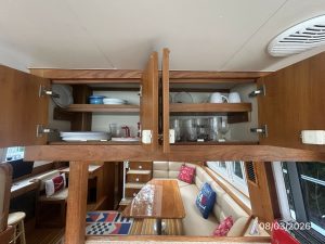 salon, Mainship 430 Trawler, trawler for sale