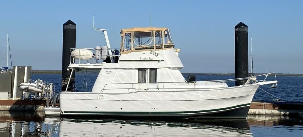 Mainship 390, trawler for sale