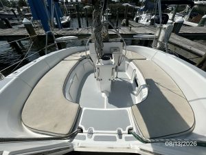 cockpit, Hunter, sailboat for sale