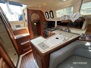 interior, Hunter, sailboat for sale