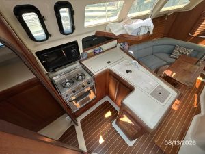 navigation station, Hunter, sailboat for sale