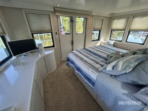 bed, Florida Bay Coaster 50 Pilothouse, trawler for sale