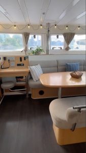 salon, Lagoon 421, catamaran for sale