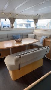 salon, Lagoon 421, catamaran for sale