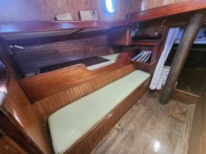 bed, Bristol 28 Channel Cutter, sailboat for sale