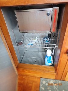interior, Grand Banks 42 Classic, trawler for sale