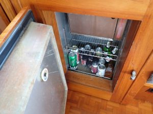 interior, Grand Banks 42 Classic, trawler for sale