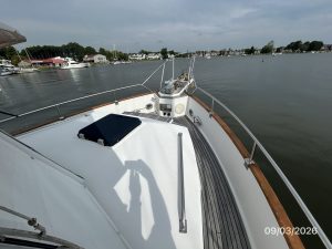 deck, Grand Banks 42 Classic, trawler for sale