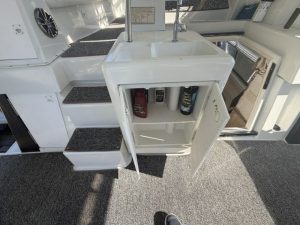 cockpit, Silverton 34C, trawler for sale