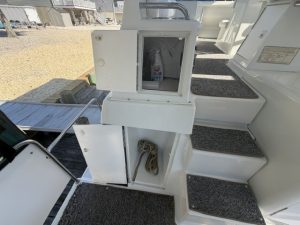 cockpit, Silverton 34C, trawler for sale
