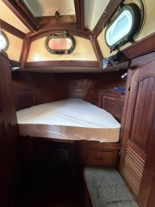 bed, Baba, sailboat for sale
