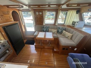 salon, Monk 36, trawler for sale
