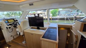salon, Aquila 44, power catamaran for sale
