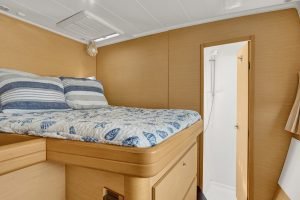 bed, Lagoon 420, catamaran for sale