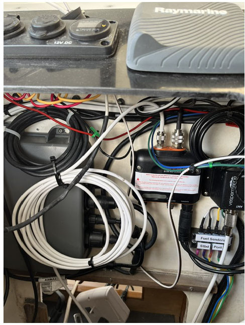 electrical, Summer Twins 28, catamaran for sale