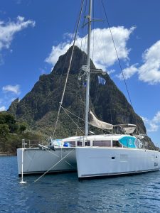 exterior, Lagoon 400, catamaran for sale