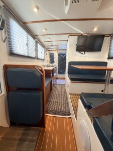 salon, Great Harbour TT35, trawler for sale