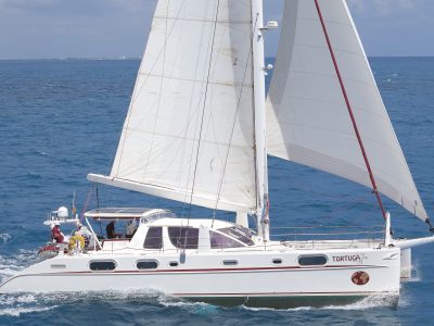 Catana 582